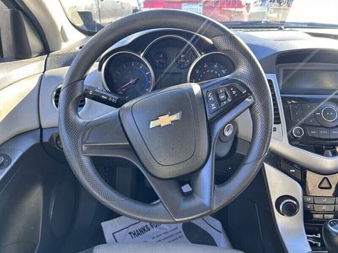 Used 2016 Chevrolet Cruze LS image 36