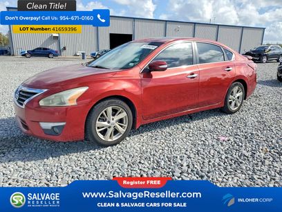 Used 2014 Nissan Altima 2.5 SL w/ Moonroof Package