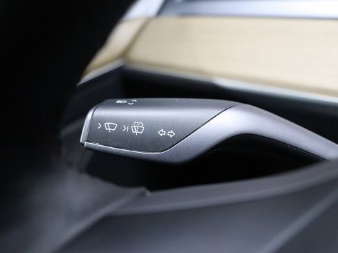 Used 2023 Tesla Model Y Long Range image 41