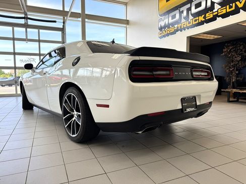 Used 2018 Dodge Challenger R/T Plus RWD image 5