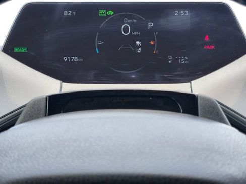 Used 2025 Toyota Prius Plug-In Hybrid FWD image 16