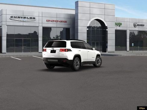 New 2026 Jeep Cherokee Laredo image 7