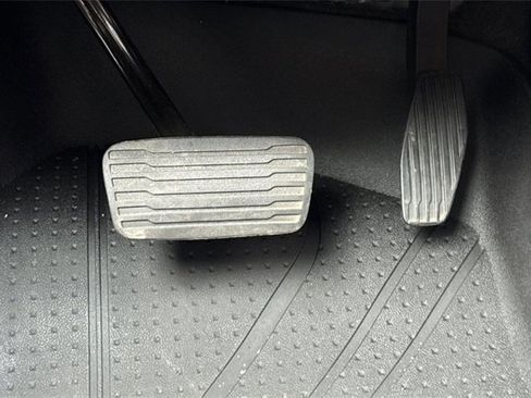 Used 2022 Chevrolet Silverado 1500 High Country w/ High Country Premium Package image 44