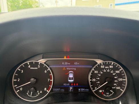 Used 2024 Nissan Altima 2.5 SV FWD image 16