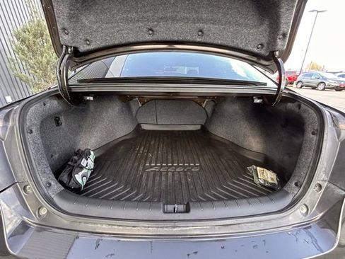 Used 2017 Honda Accord Sport Special Edition image 39