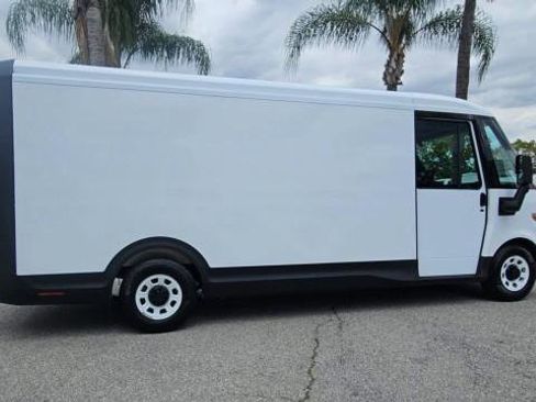 New 2025 Chevrolet Brightdrop 600 FWD image 9