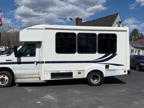 Used 2015 Ford E-350 and Econoline 350 Super Duty w/ Shuttle Bus Prep Package image 2