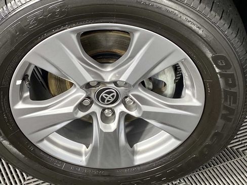 Used 2023 Toyota RAV4 XLE w/ Convenience Package AWD/4WD image 31