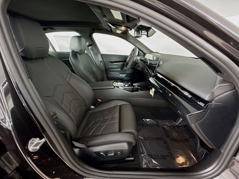 New 2026 BMW 530i w/ M Sport Package image 30