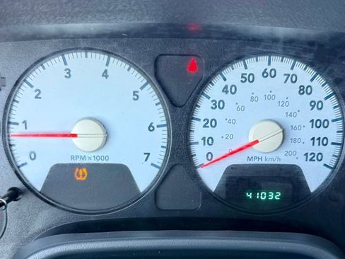 Used 2008 Dodge Ram 1500 Truck ST image 10