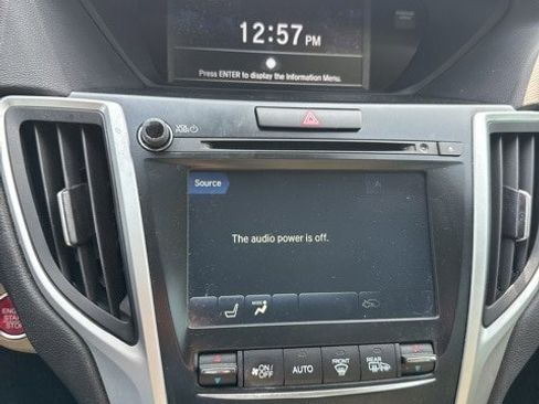 Used 2018 Acura TLX image 8