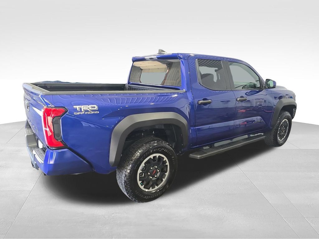 Used 2025 Toyota Tacoma TRD Off-Road AWD/4WD image 6