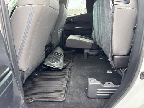 Used 2018 Toyota Tundra SR image 21