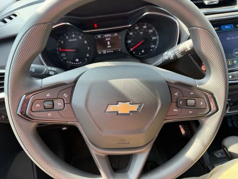 Used 2023 Chevrolet TrailBlazer LT w/ Convenience Package image 20