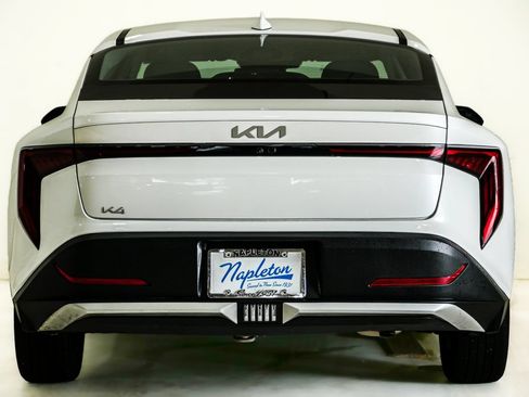 Used 2025 Kia K4 FWD image 7
