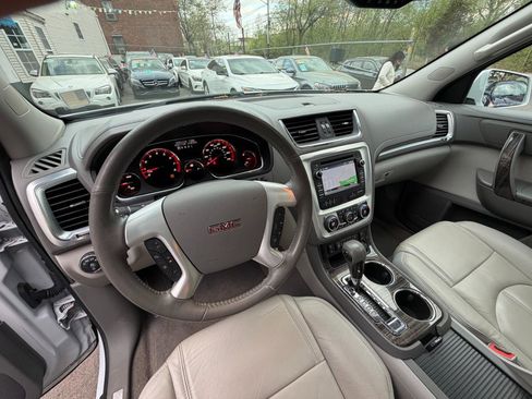 Used 2017 GMC Acadia Limited SLT image 21