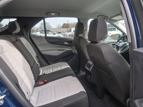 Used 2022 Chevrolet Equinox LS w/ LS Convenience Package image 16