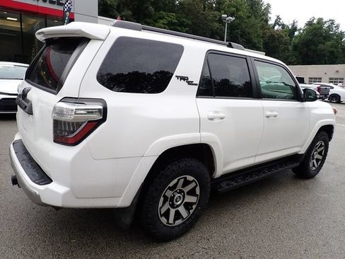 Certified 2019 Toyota 4Runner TRD Off-Road Premium AWD/4WD image 3