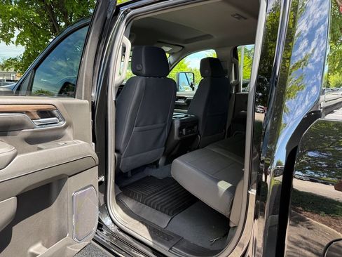 Used 2024 Chevrolet Silverado 2500 LT w/ Midnight Edition AWD/4WD image 11