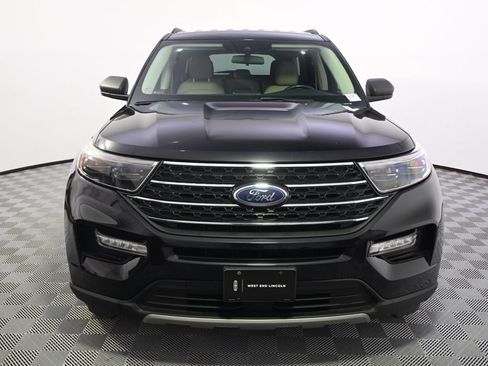 Used 2020 Ford Explorer XLT w/ Equipment Group 202A AWD/4WD image 10