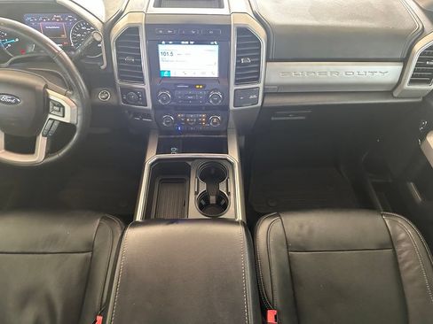 Used 2019 Ford F250 Lariat w/ Lariat Ultimate Package AWD/4WD image 19