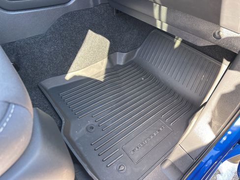 Used 2026 Nissan Frontier SV w/ All-Weather Content Package image 32