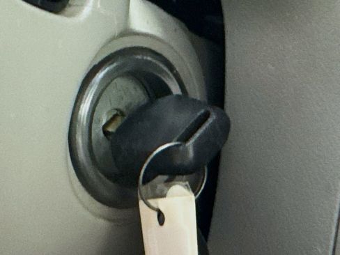 Used 2011 Subaru Forester 2.5X Premium image 17