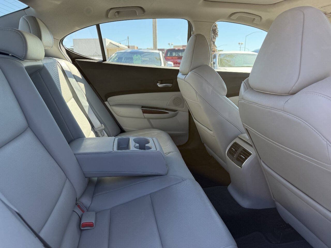 Used 2016 Acura TLX w/ Technology Package FWD image 12