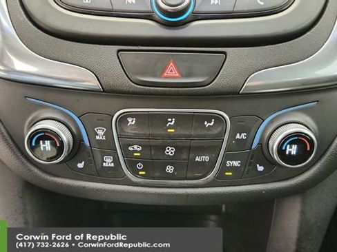 Used 2020 Chevrolet Equinox LT w/ Driver Convenience Package image 19