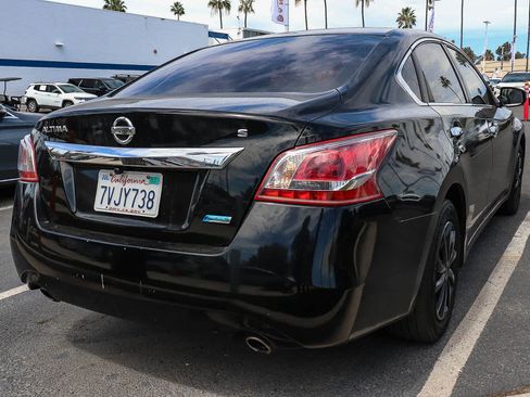 Used 2013 Nissan Altima 2.5 S FWD image 16