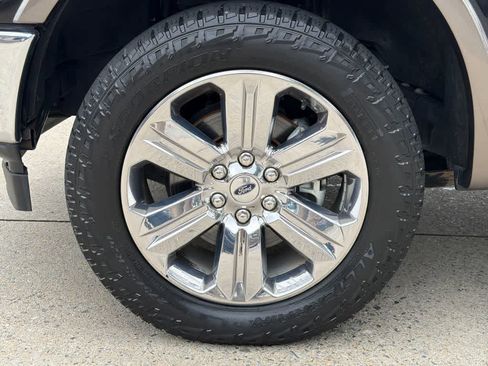 Certified 2020 Ford F150 Lariat w/ Equipment Group 502A Luxury image 9