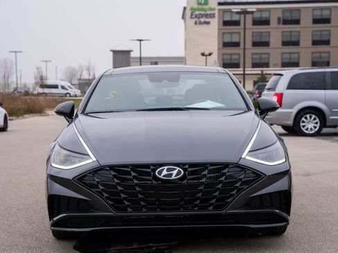 Used 2022 Hyundai Sonata SEL Plus w/ Preferred Accessory Package image 2