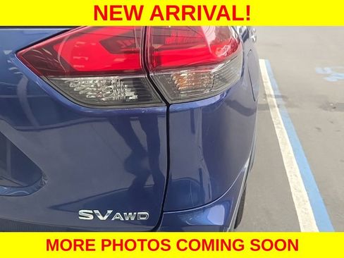 Used 2019 Nissan Rogue SV image 8