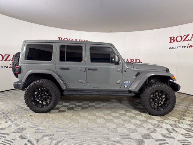 Used 2022 Jeep Wrangler Unlimited Sahara w/ Cold Weather Group AWD/4WD image 14