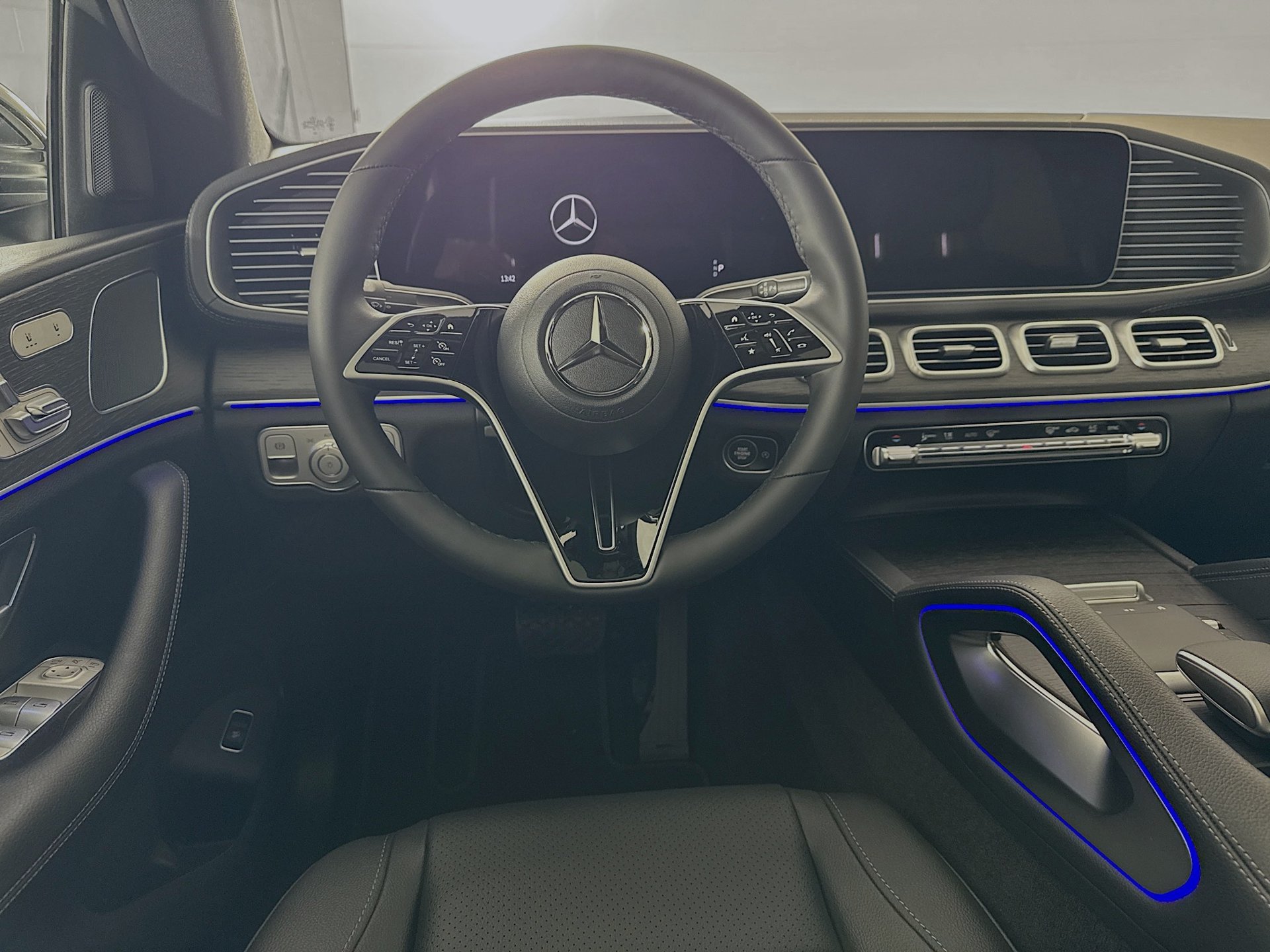 New 2026 Mercedes-Benz GLE 450 4MATIC Coupe image 24