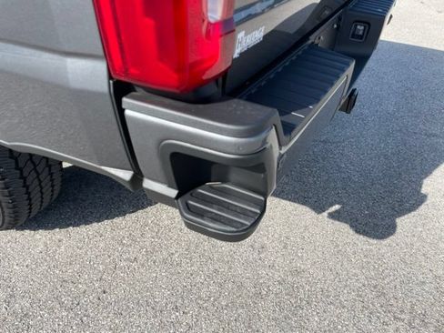 New 2026 Ford F250 XLT w/ XLT Premium Package AWD/4WD image 14