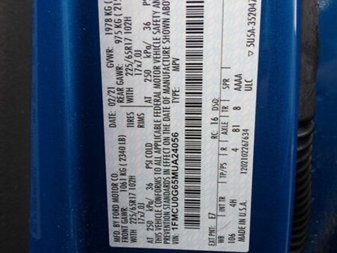 Used 2021 Ford Escape SE w/ Cold Weather Package FWD image 24