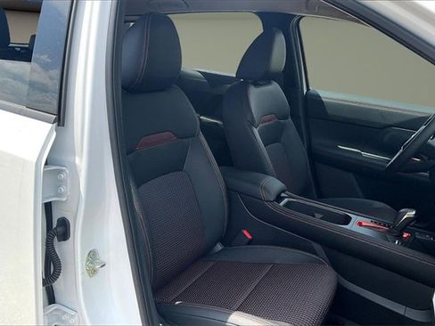 New 2025 Nissan Kicks SR w/ Interior Electronics Package image 11