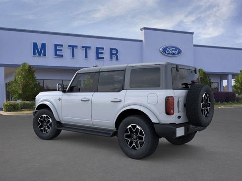 New 2025 Ford Bronco Outer Banks image 4