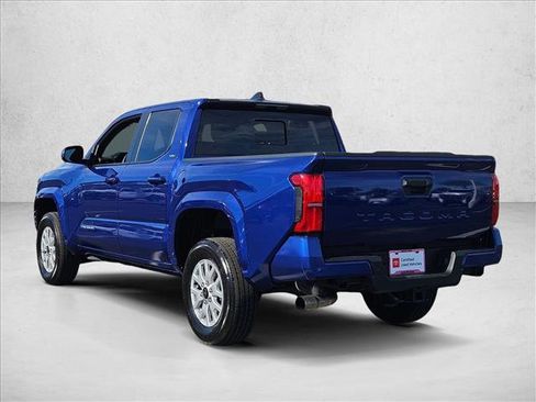 Certified 2025 Toyota Tacoma SR5 image 8