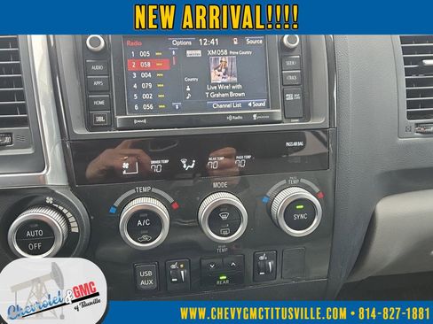 Used 2019 Toyota Sequoia Limited w/ Safety & Convenience Package image 16