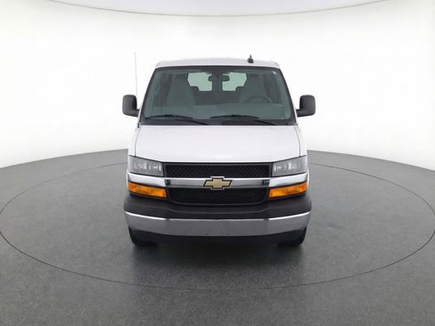 Used 2025 Chevrolet Express 3500 LT w/ LT Preferred Equipment Group RWD image 2