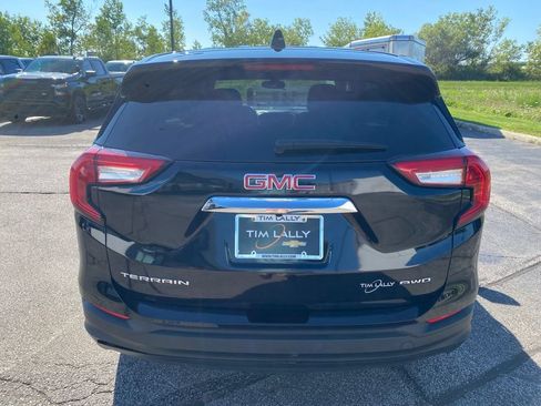 Used 2024 GMC Terrain SLE AWD/4WD image 6