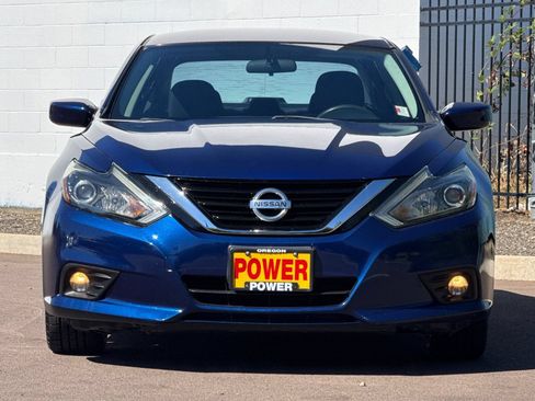 Used 2016 Nissan Altima 2.5 SR FWD image 9