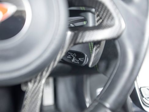 Used 2018 McLaren 570S Spider RWD image 52