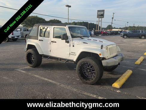 Used 2014 Jeep Wrangler Unlimited Sport w/ Max Tow Package AWD/4WD image 3