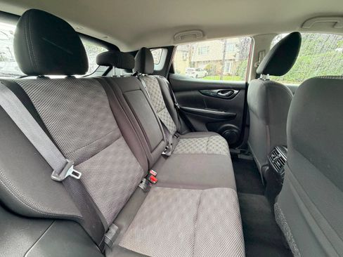 Used 2019 Nissan Rogue Sport SV w/ All-Weather Package AWD/4WD image 21