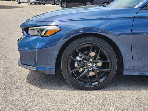 Used 2025 Honda Civic Sport image 8