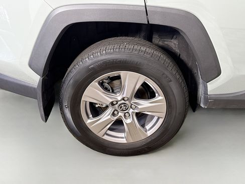 Used 2023 Toyota RAV4 XLE FWD image 33