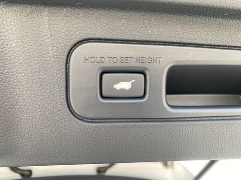 New 2025 Honda Pilot Black Edition image 12